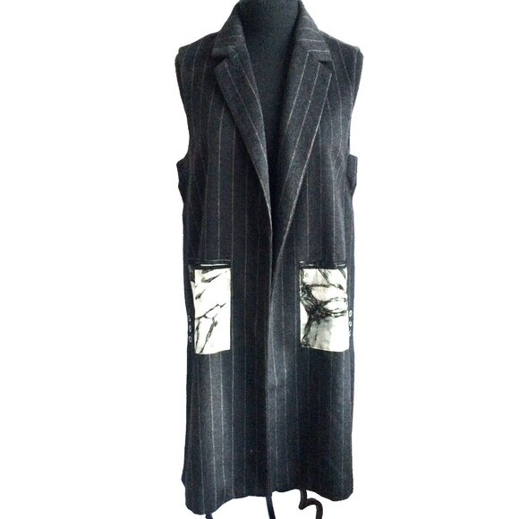Rui Unique Medium Gray Long Vest Artsy Cool Pockets Pinstripe - Picture 12 of 15